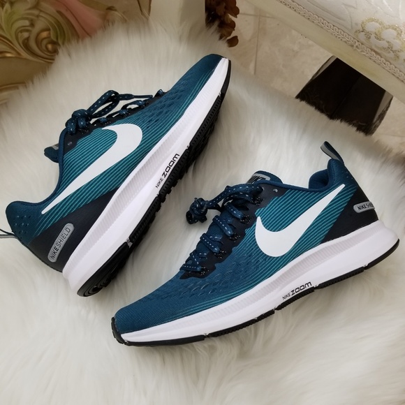 Nike ID Zoom Pegasus 34 Shield Custom Shoes - Picture 3 of 8